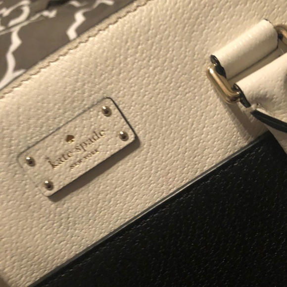 Kate Spade Cream & Black Handbag FLASH SALE🎉 - Picture 3 of 5